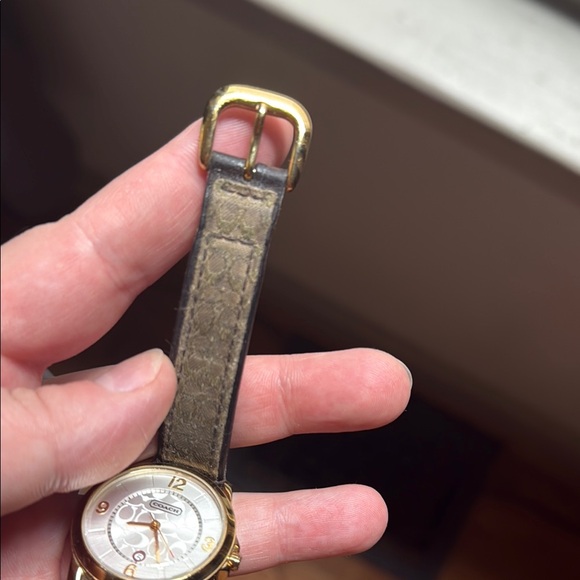 Vintage Coach leather watch - Picture 6 of 10